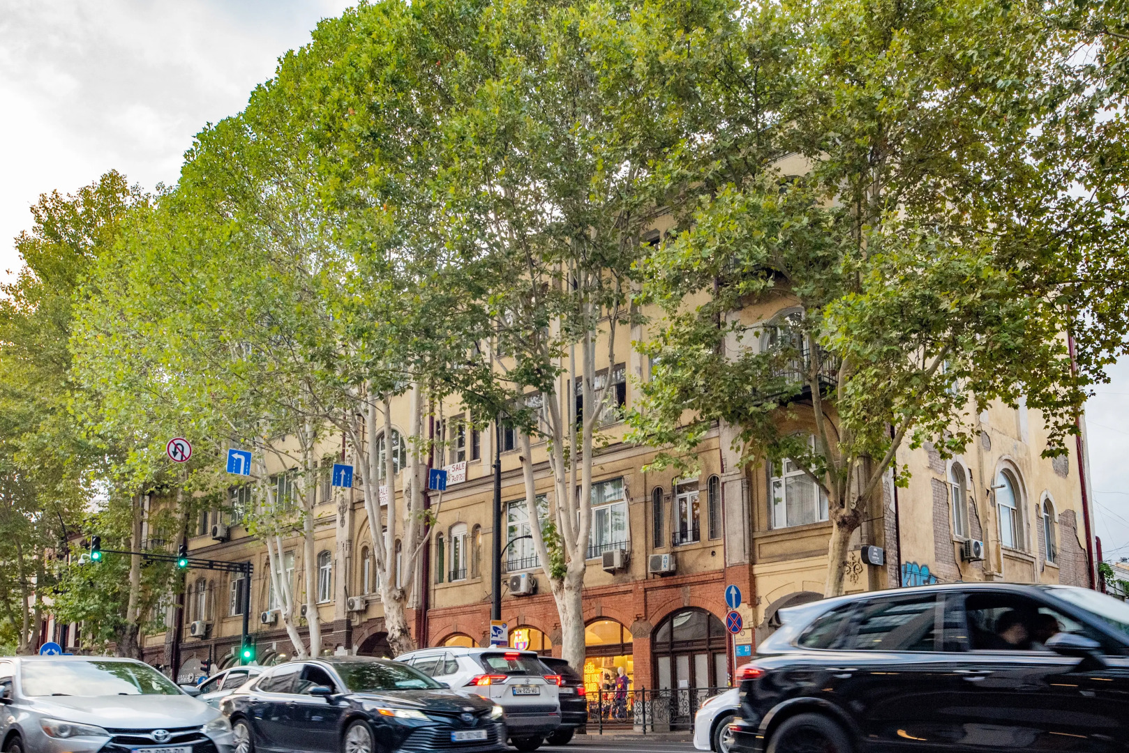 Мини-отель HB Freeze Inn