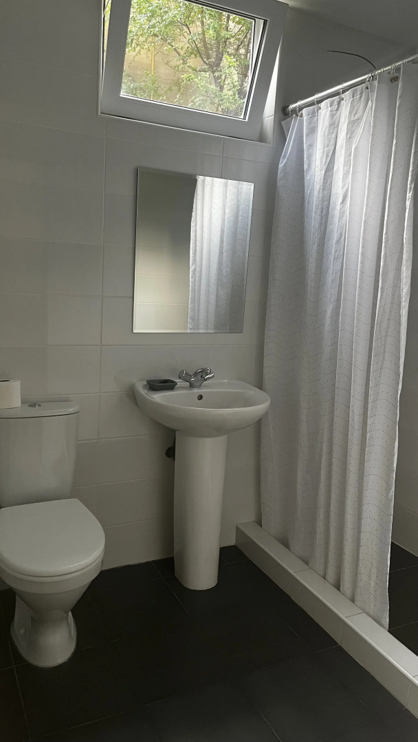 Апартаменты Двухместный Улучшенный с Балконом и Ванной Комнатой