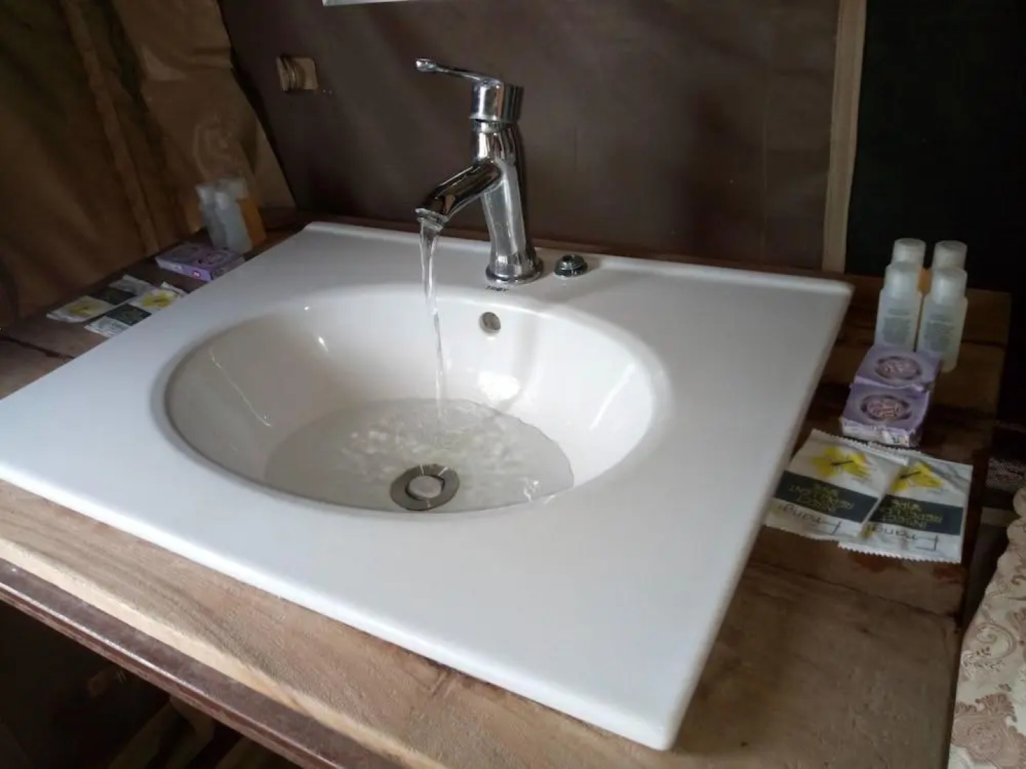 Коттеджи Tanganyika Coastal Campsite