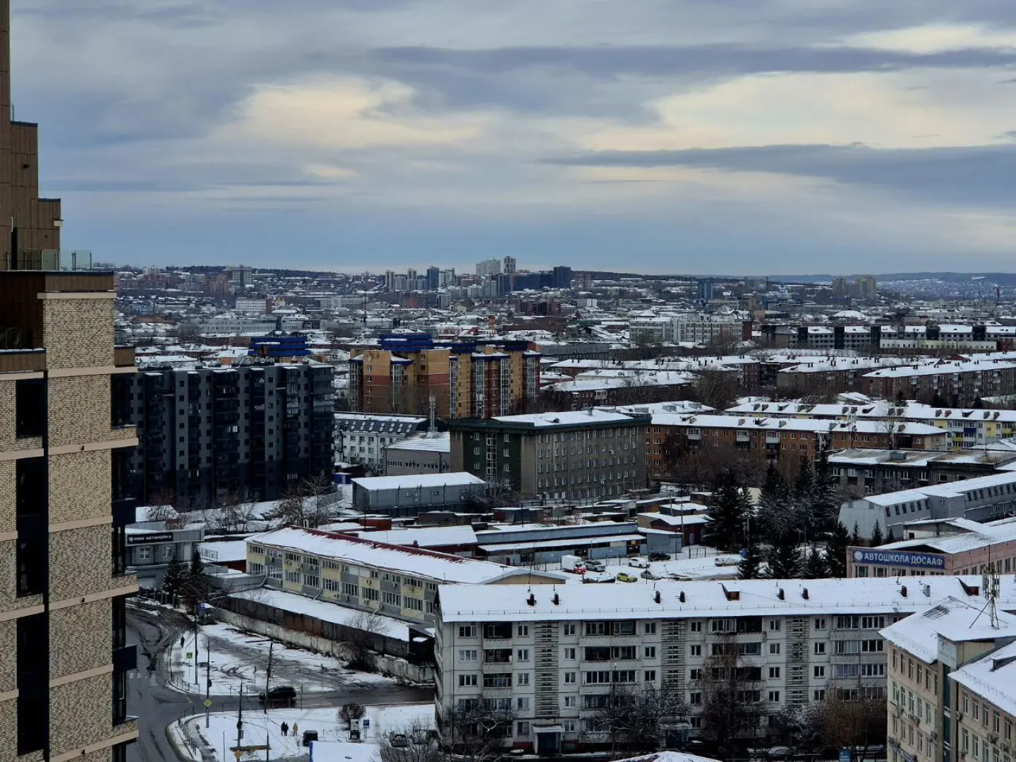 Квартира СТУДИЯ ПОЛЕТ СТРИЖА с залипательным видом на город и реку