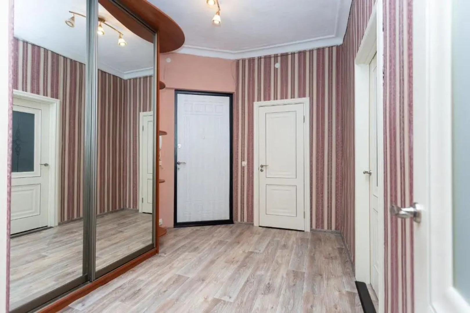 Апартаменты Olympic Stay na Nezavisimosti 12