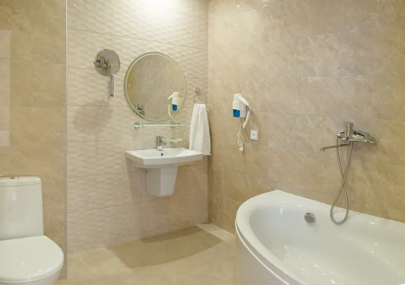 Отель Салют