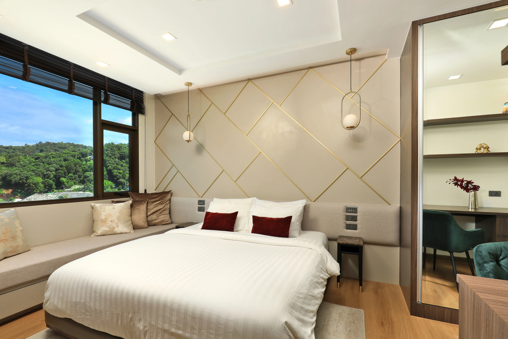 Апартаменты PRO-613 1 Спальня рядом с Пляжем Карон Стильный Интерьер и Балкон с видом на Море