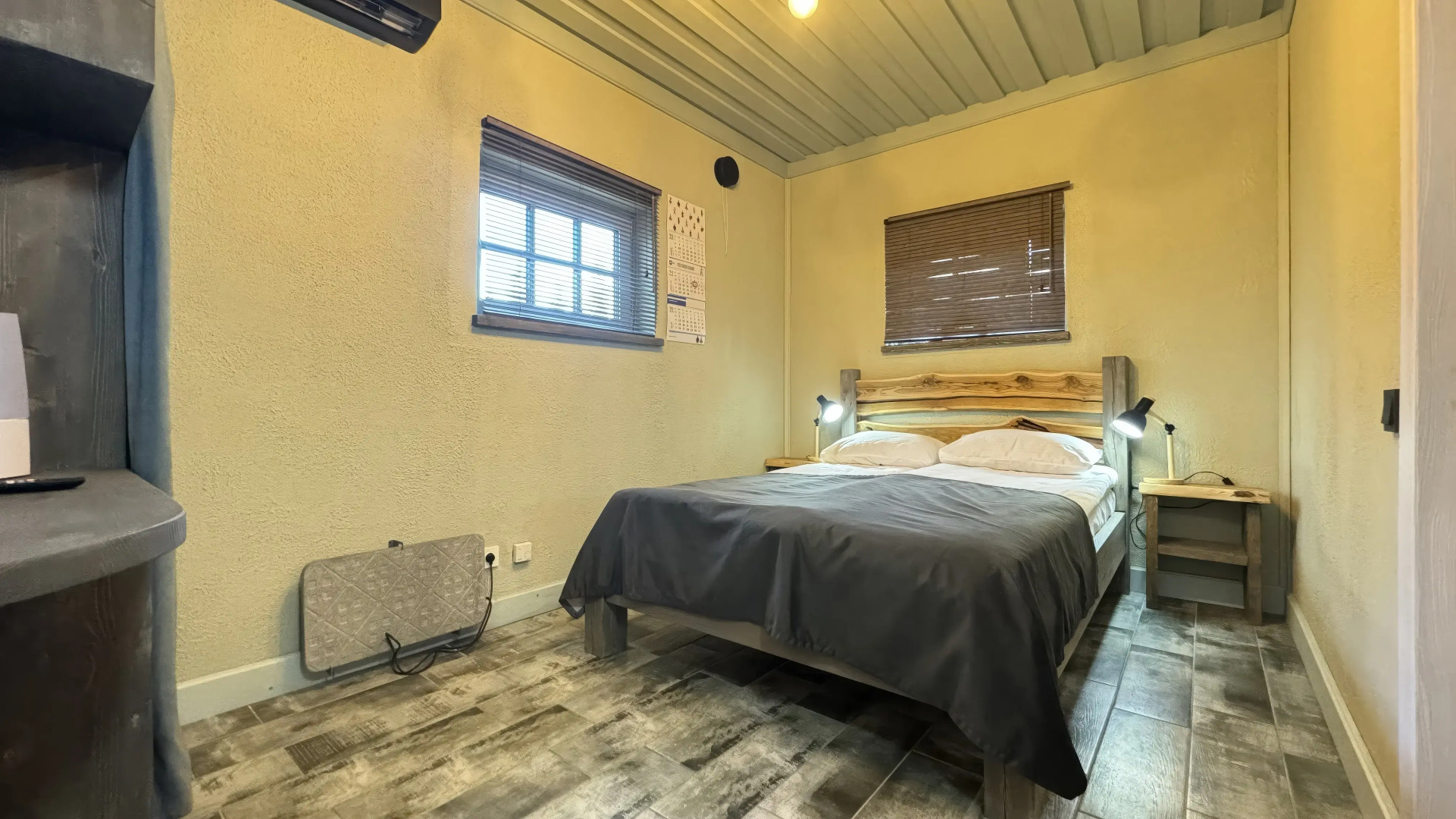 Частный дом коттедж у пристани в центре города