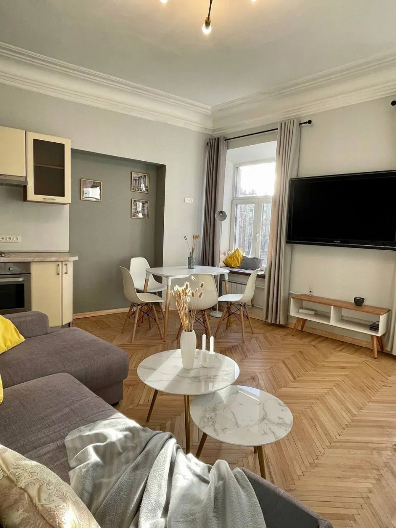 Апартаменты SivakApart c видом на Невский и Литейный проспекты