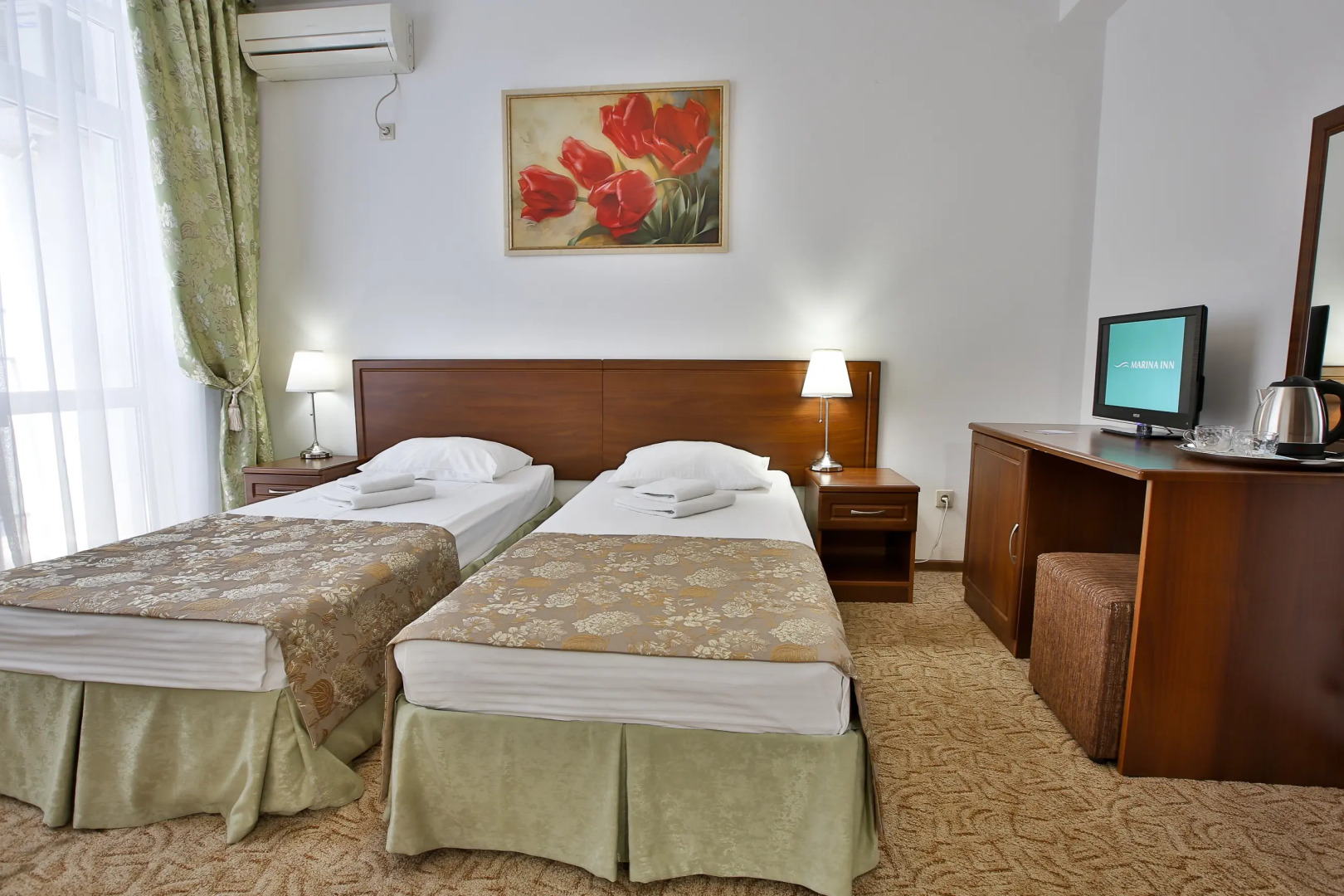 Отель Marina Inn