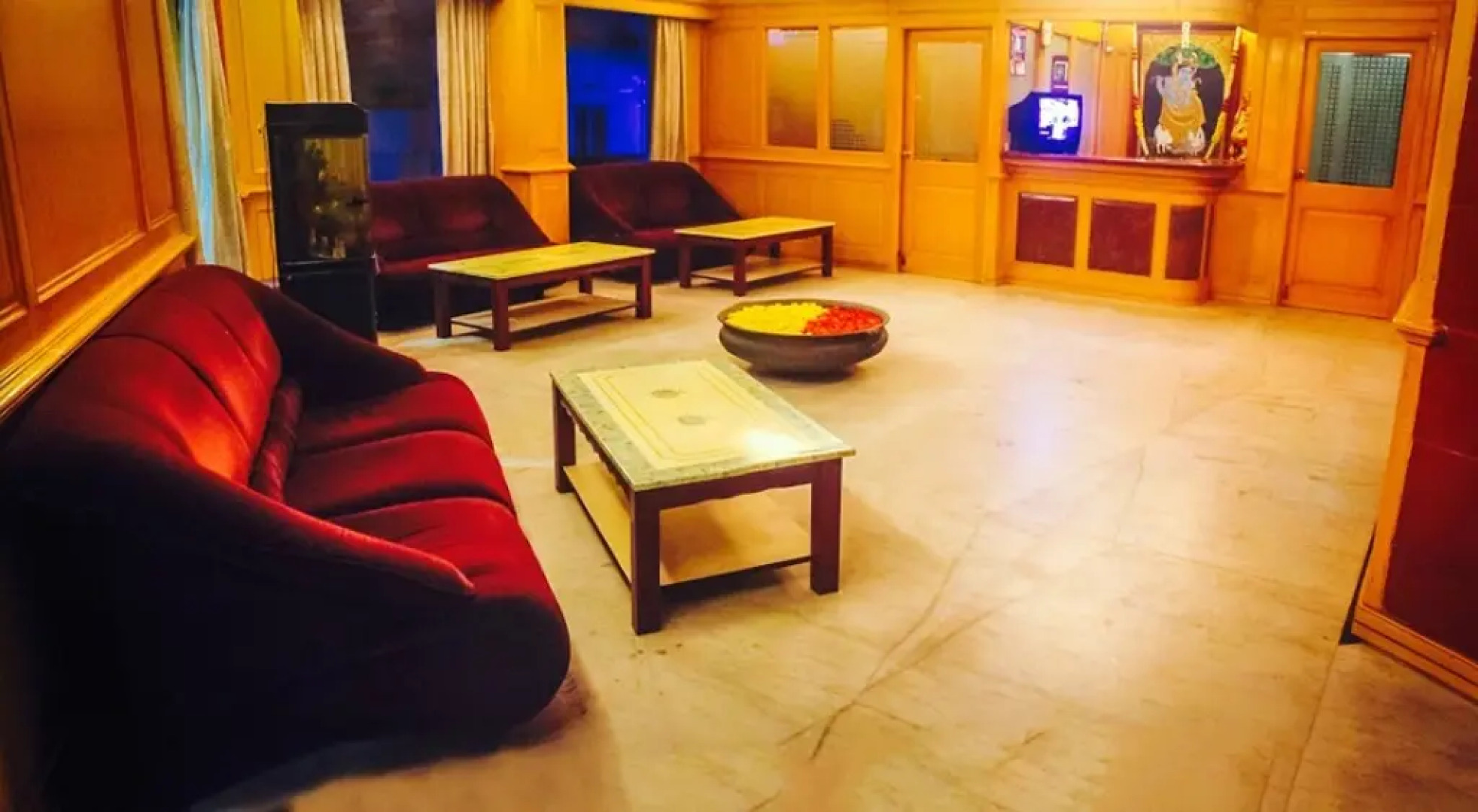 Апартаменты Krishna Park