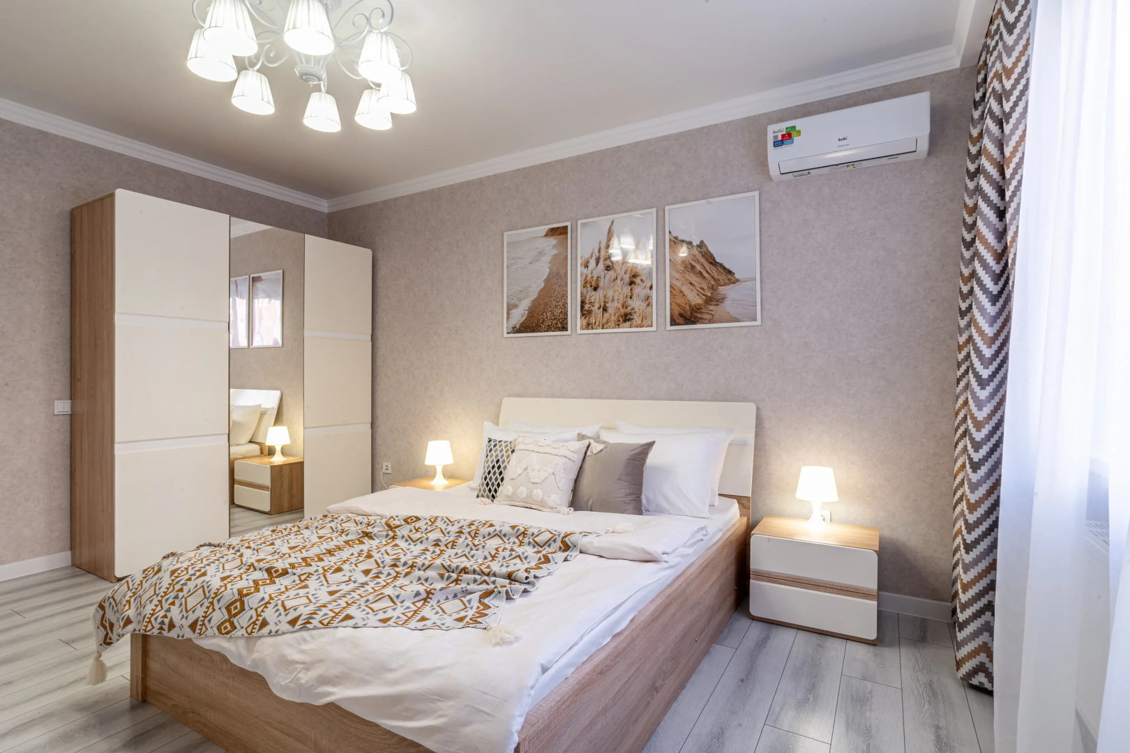 Квартира Апарт-Отелика шикарная двушка в 2х шагах от парка Галицкого