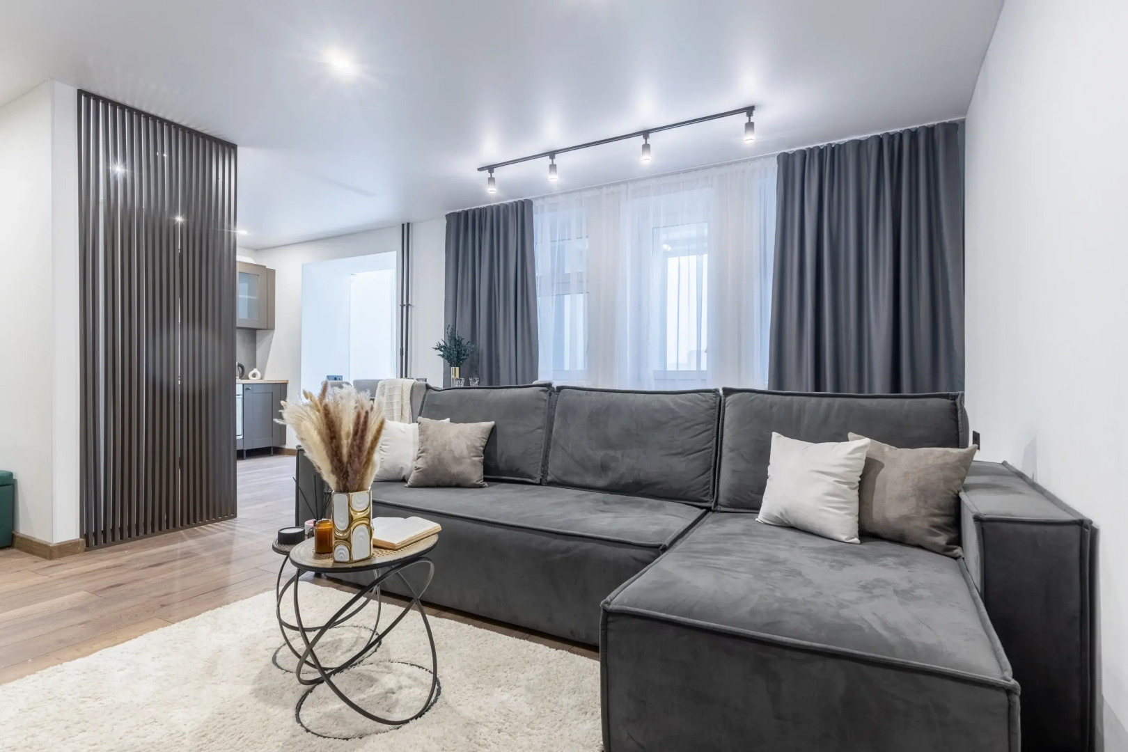 Апартаменты Comfort Home на Амирхана 11