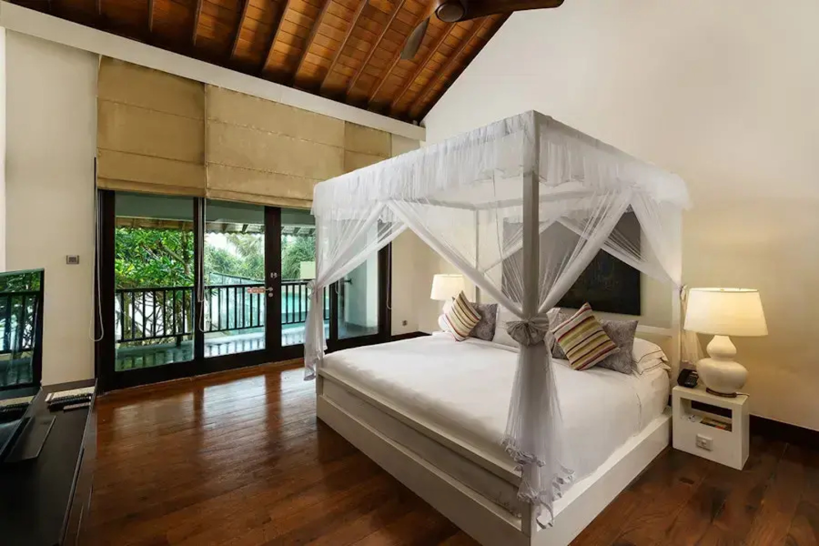 Курортный отель The Fortress Resort&Spa