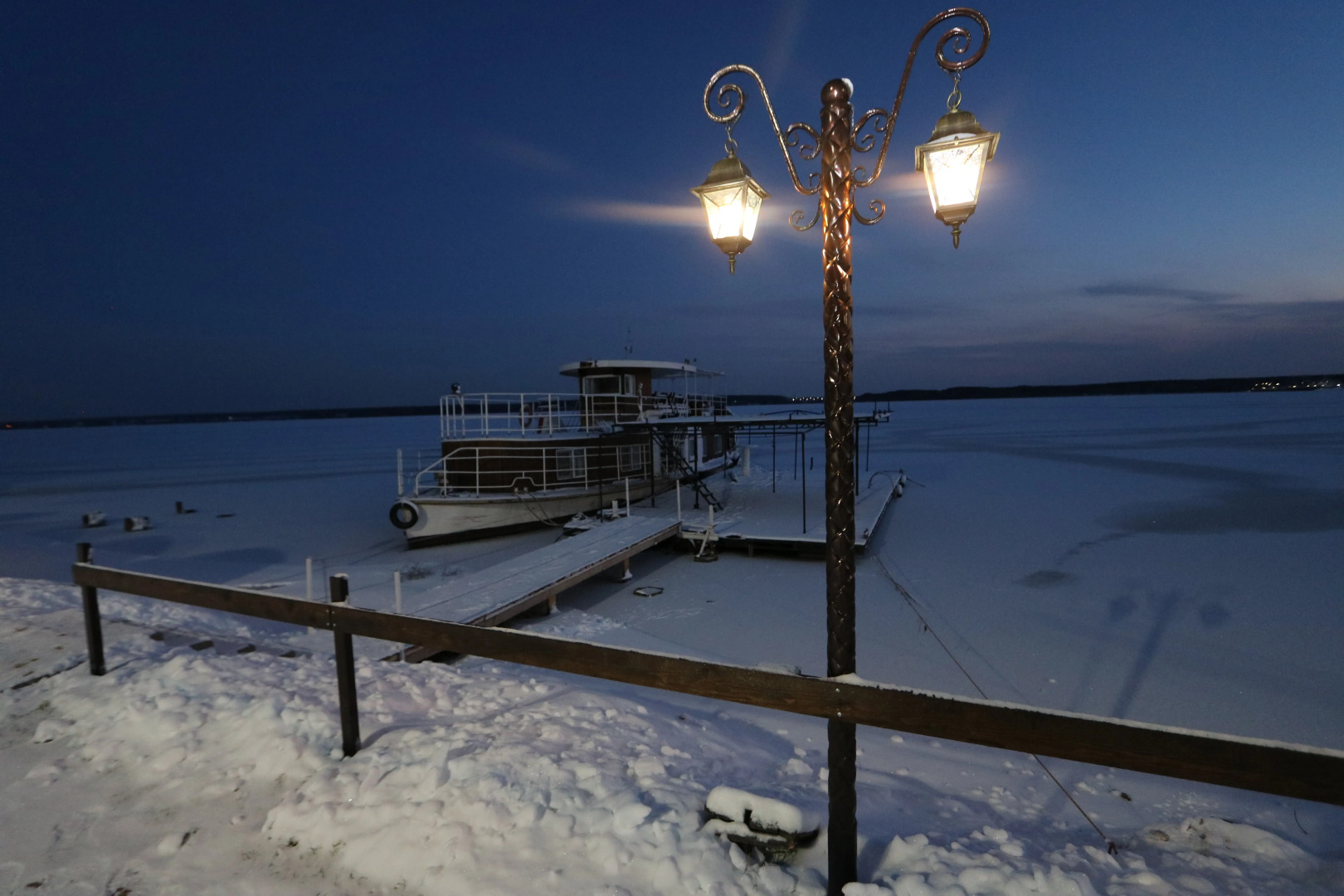 Отель Набережная №1