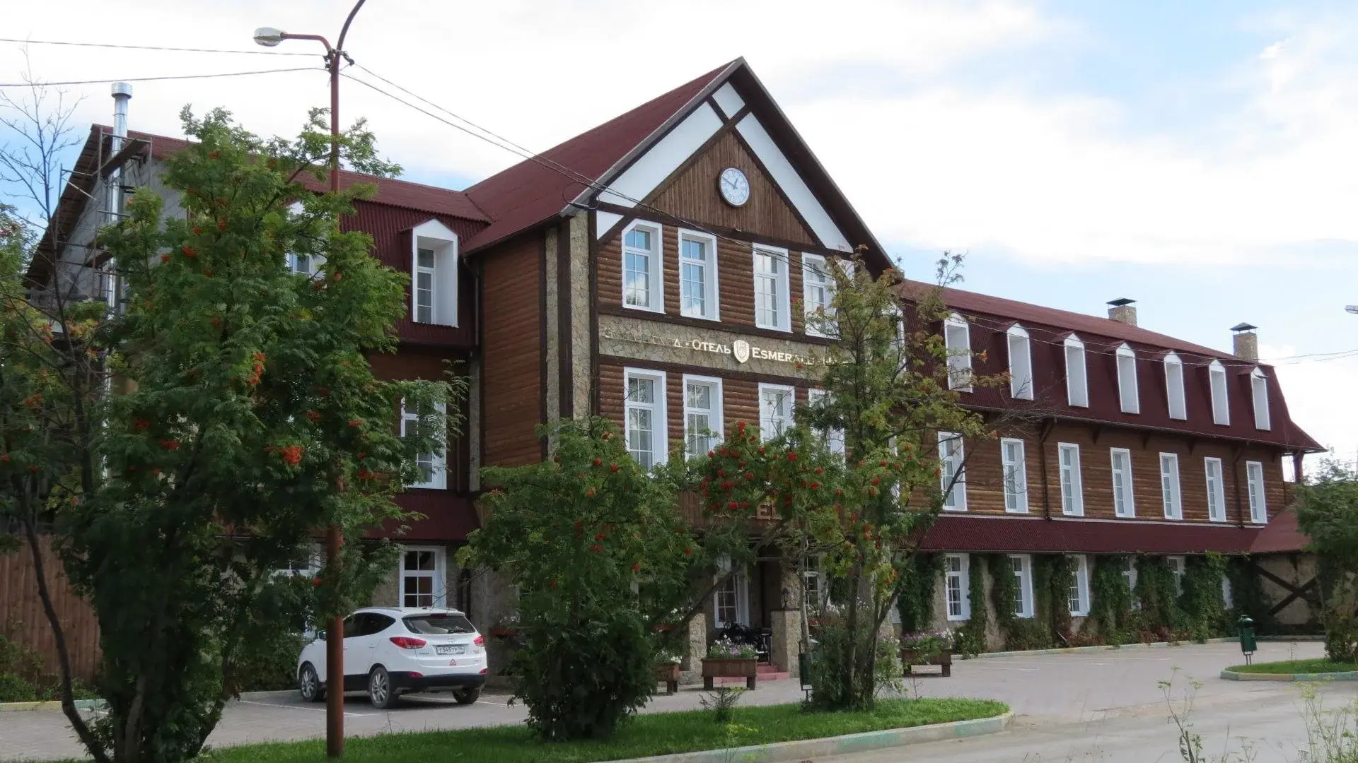 Отель Эсмеральд