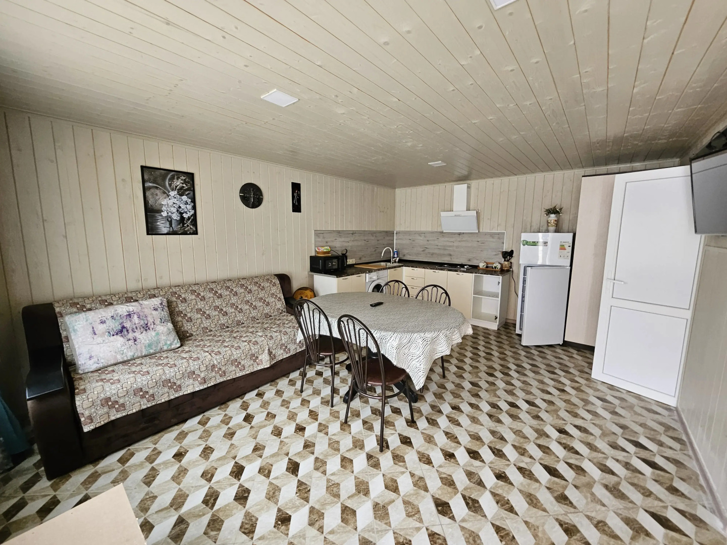 Гостевой дом С.Знаменское- пляж Беляус