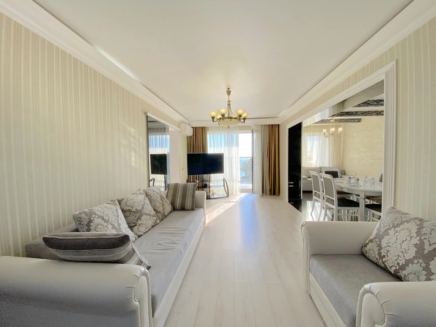 Апартаменты Панорама парк Альфа Апартаменты