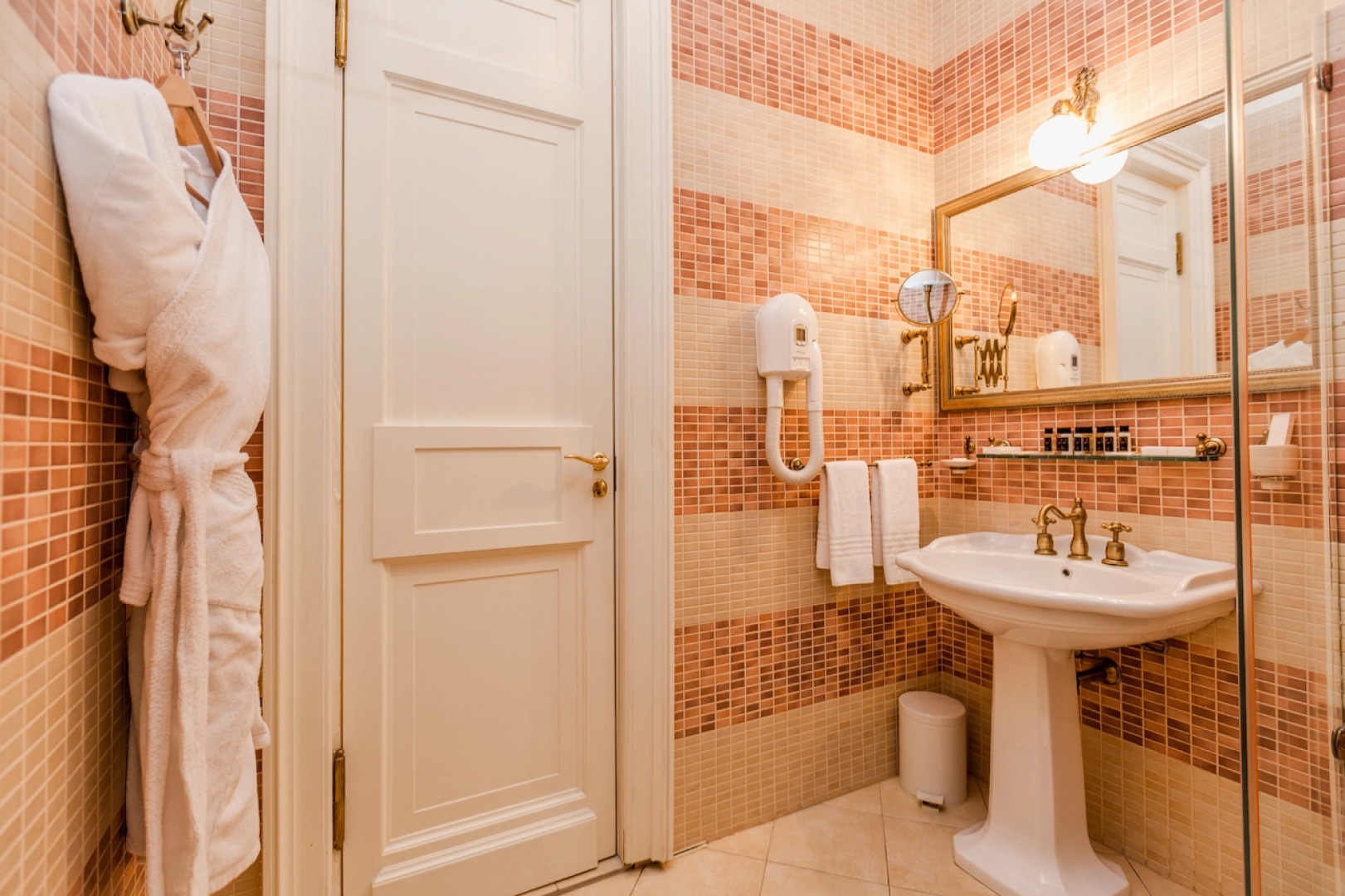 Отель Петровский Путевой Дворец