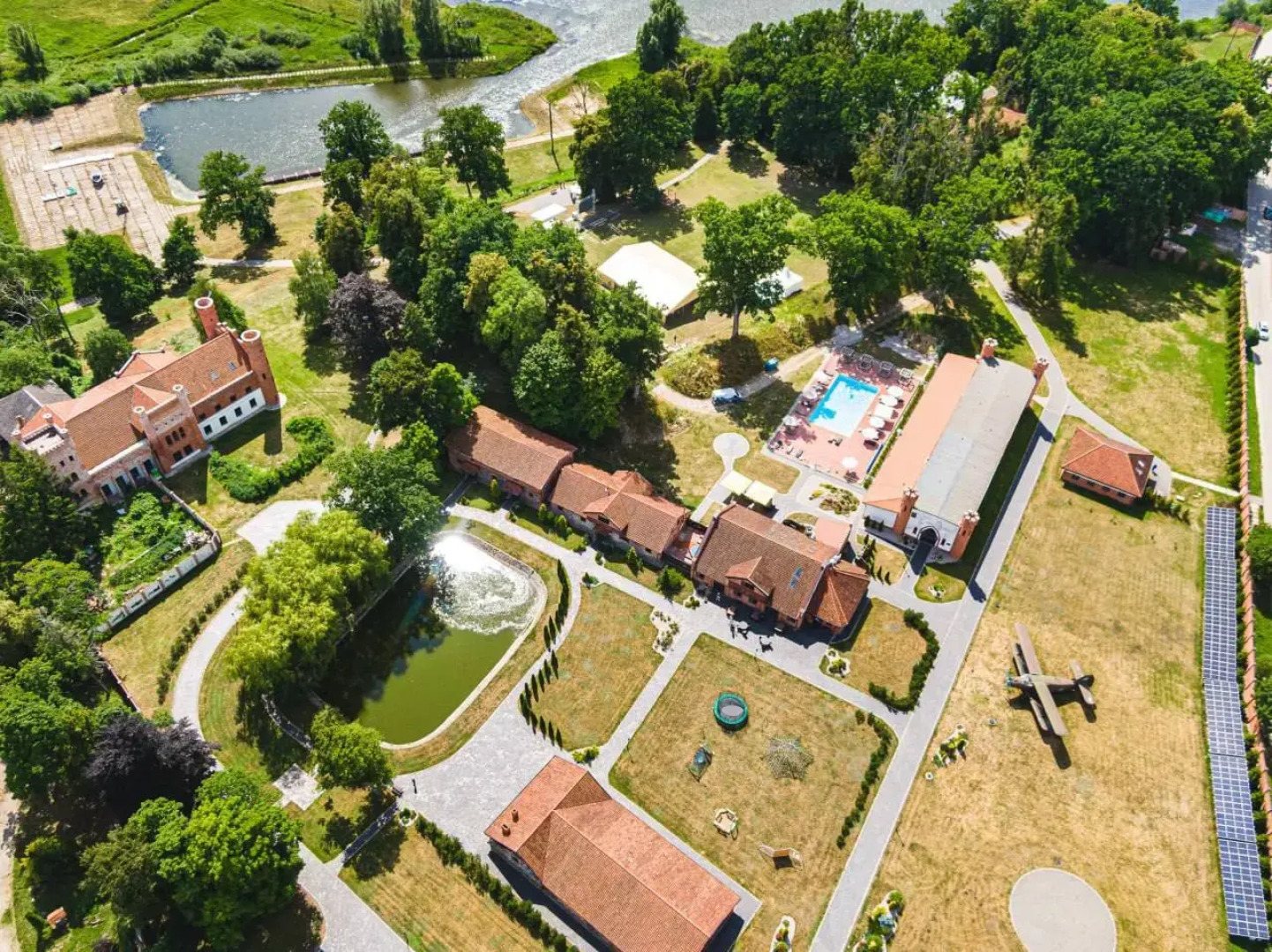 Отель Замок Романовски