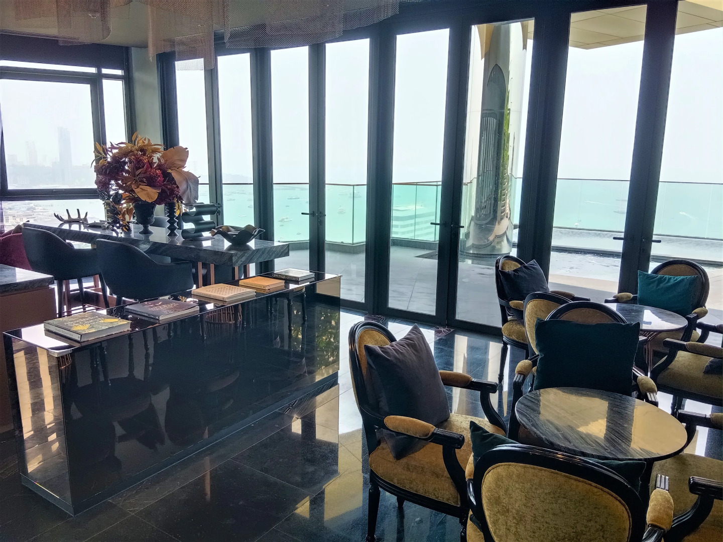 Апартаменты Edge Central Pattaya Lux