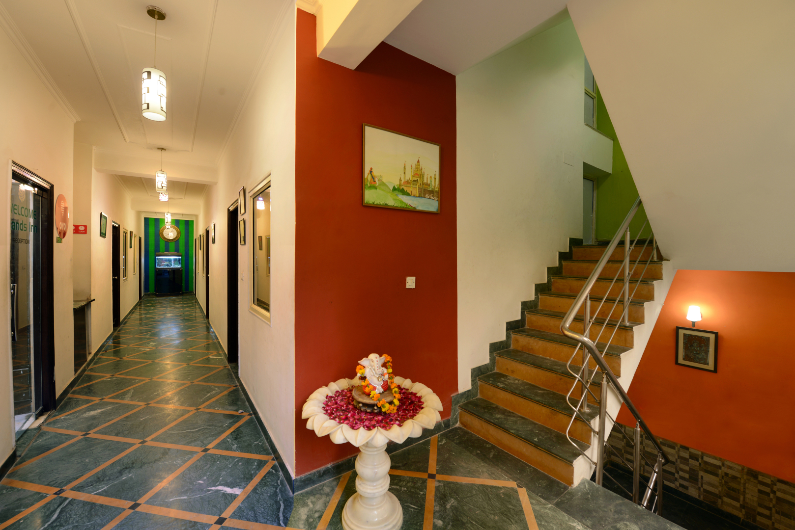 Отель Sands Inn GH