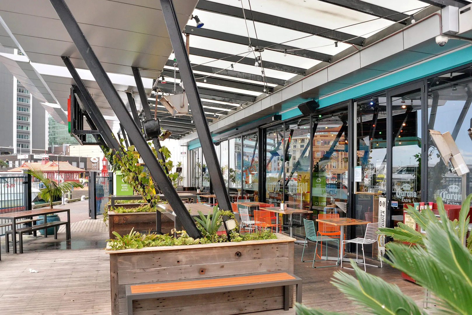 Апартаменты Waterfront Suites in the Heart of Auckland