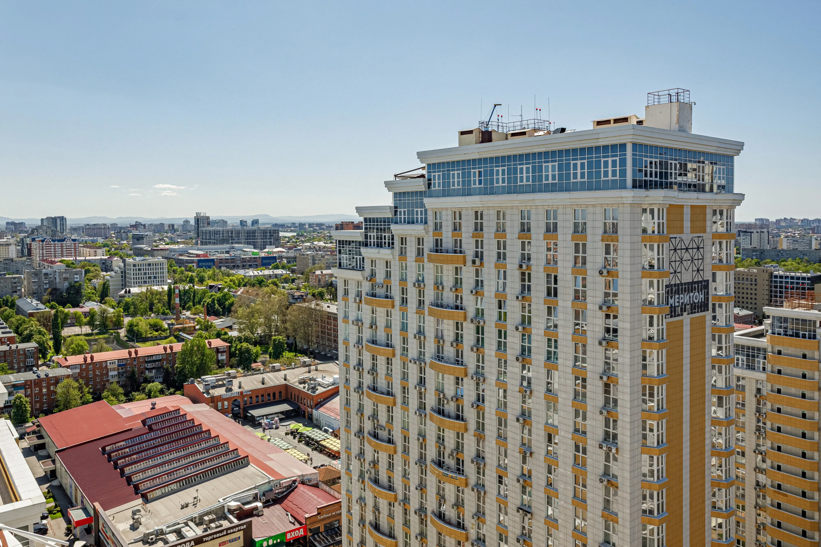 Апартаменты DoMino в ЖК Большой