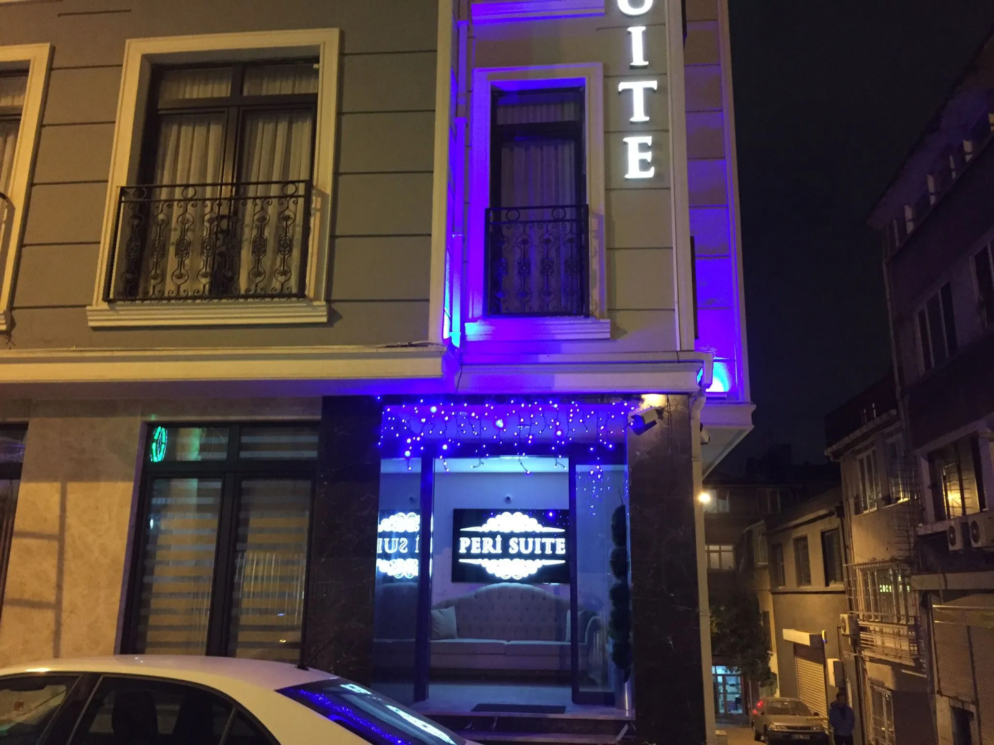 Отель Taksim Peri Suite