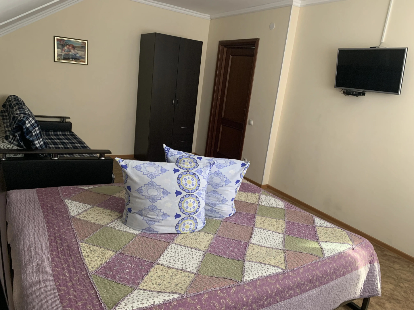 Alla Guest House