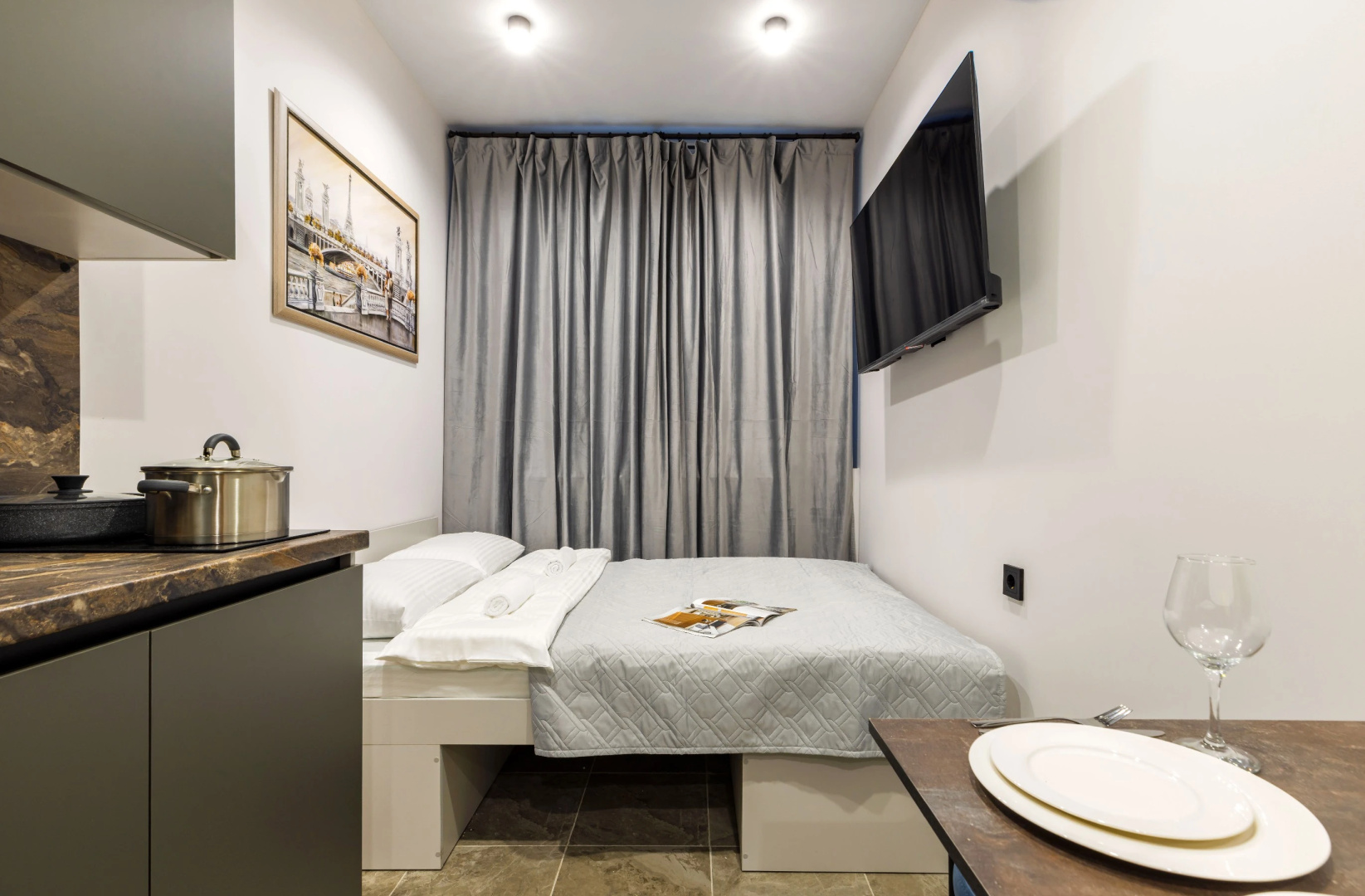 Апартаменты малые LeoHotels на Бумажной, 22