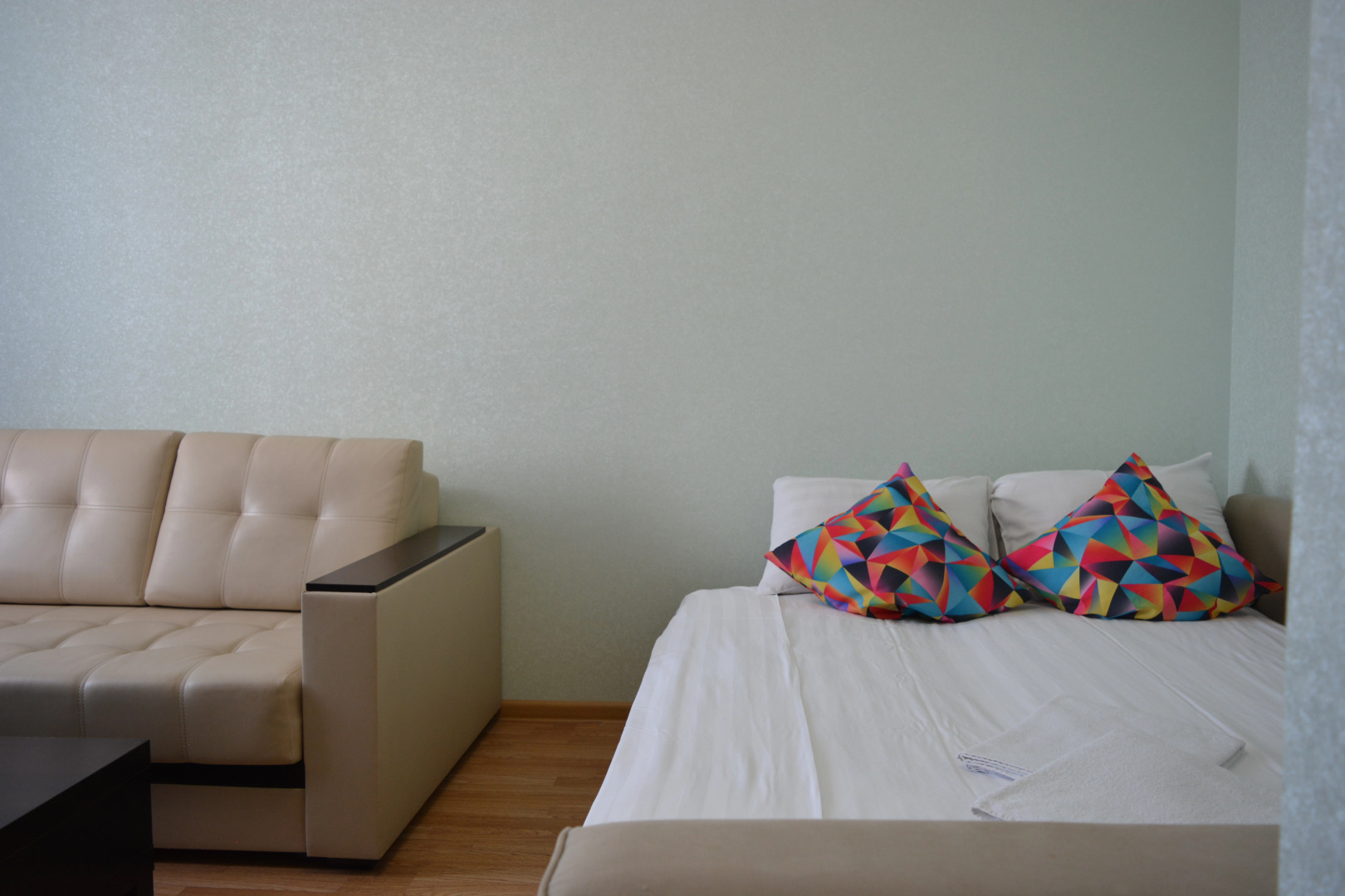 Апартаменты на Староникитской 90