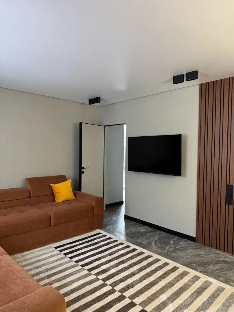 Квартира уютная 2х-к с дизайнерским ремонтом в ЖК Апарт