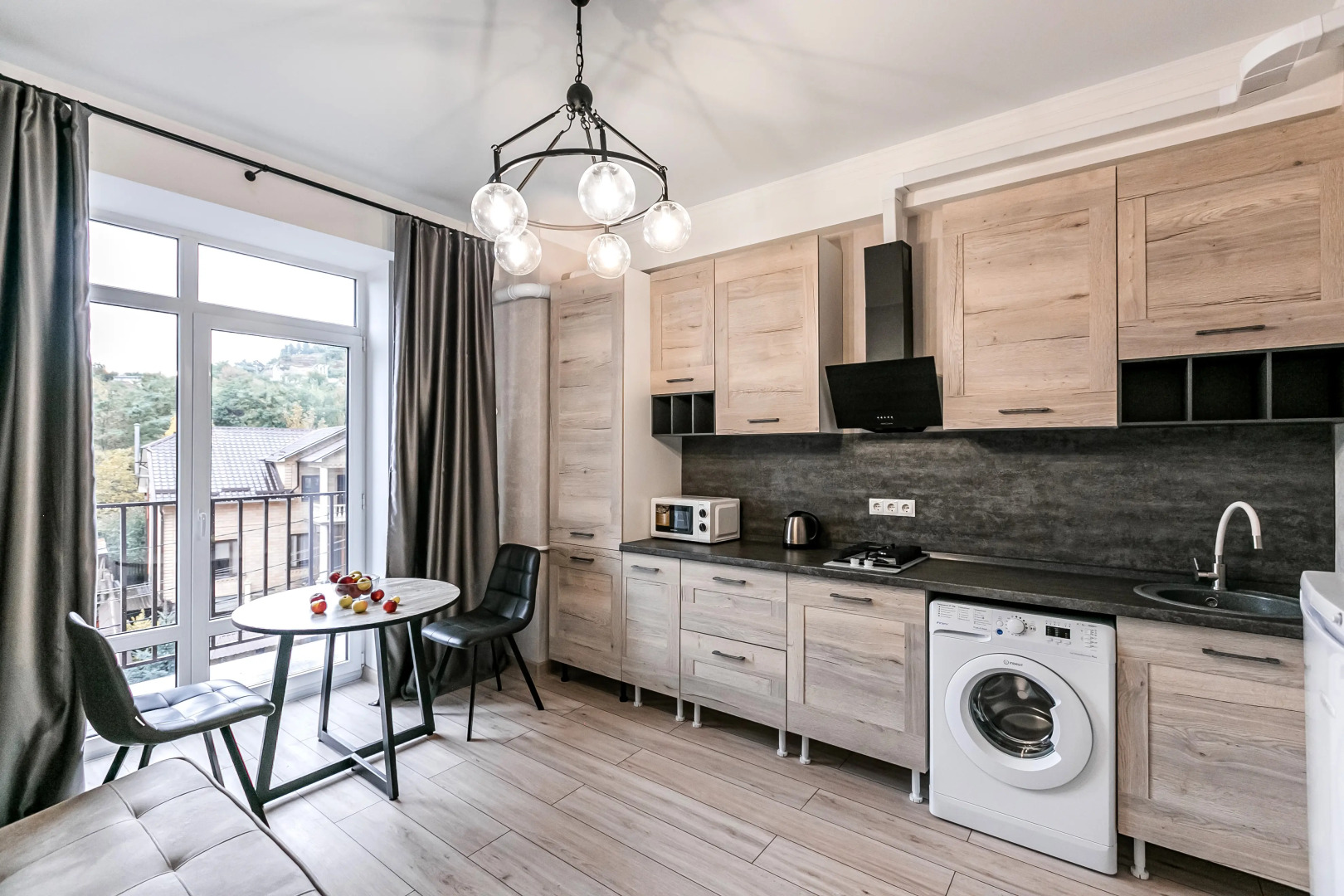 Апартаменты Жасмин от Ирины Савельевой - С лаундж-зоной и балконом- В курортной зоне- У входа в верхний Национальный парк