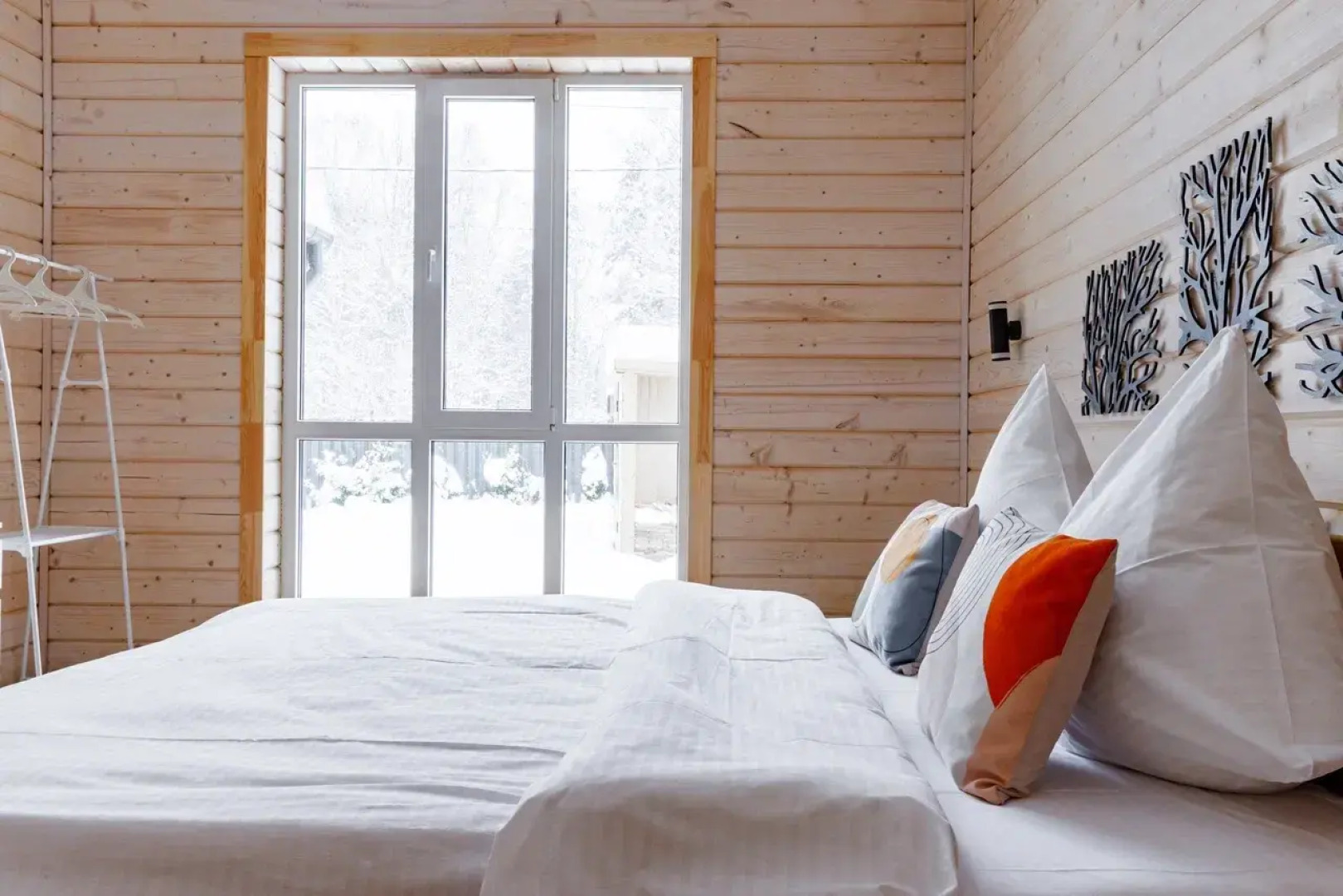 Частный дом Традиция отдыха - дом у озера c баней и купелью