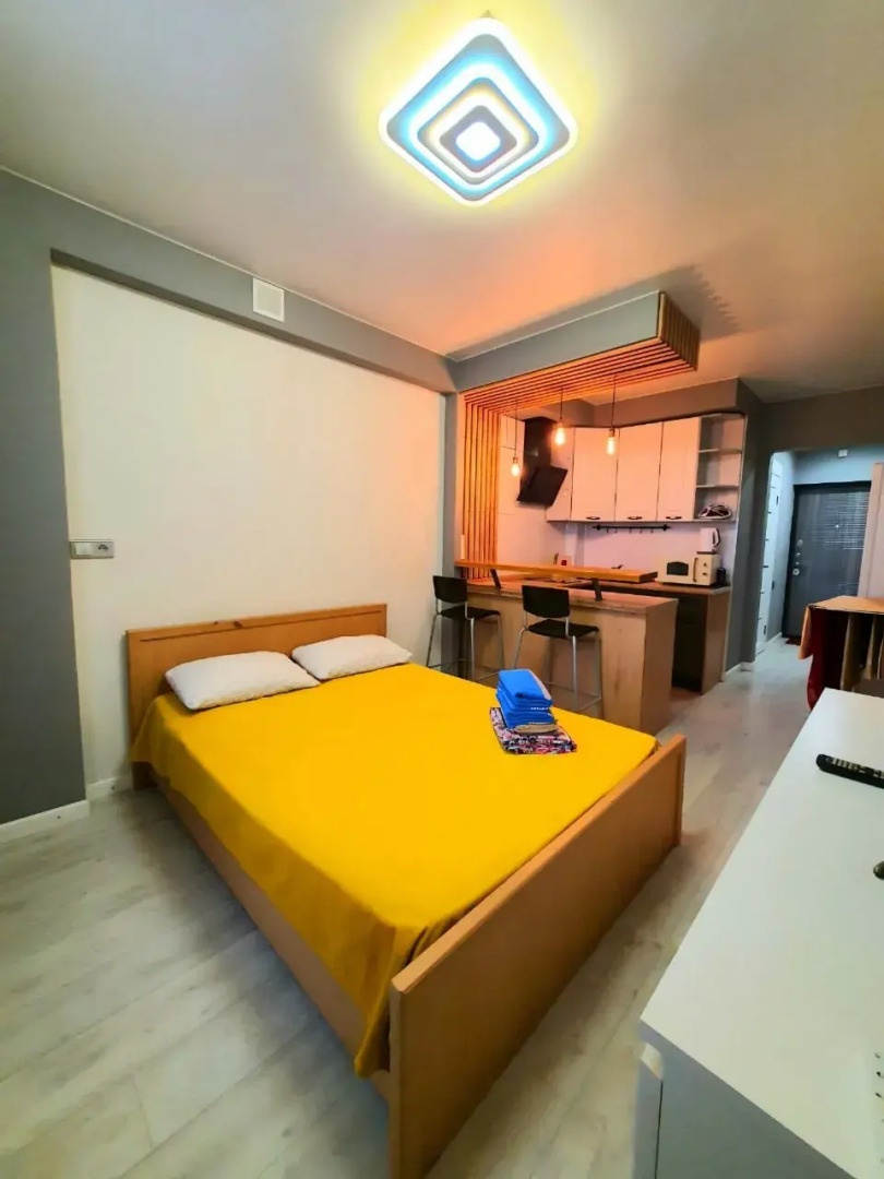 Квартира уютная студия на 203-м микрорайоне