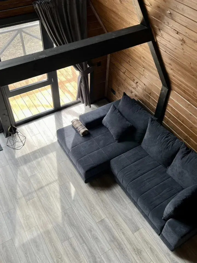 Частный дом Пещера