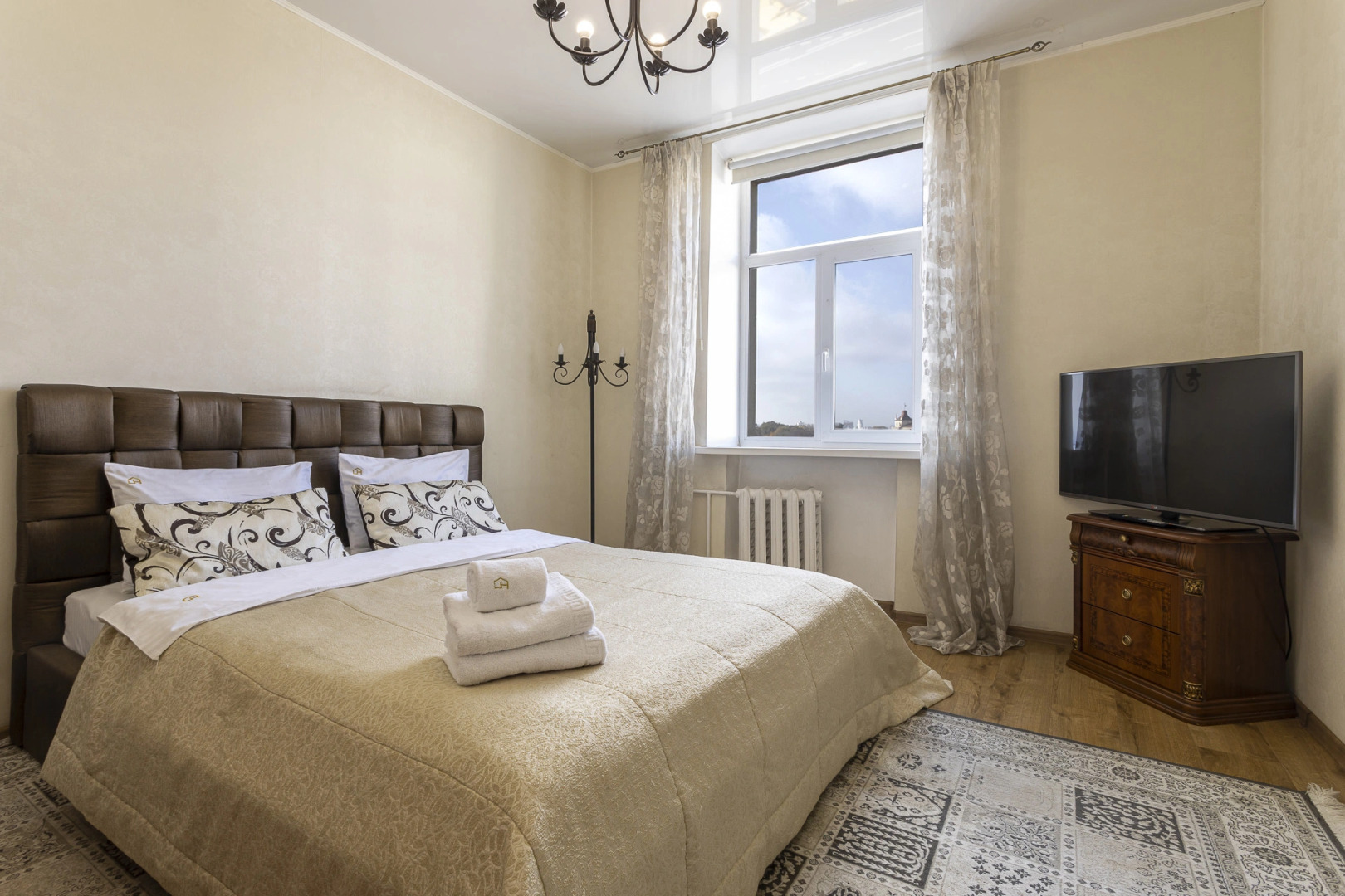 Апартаменты 2-комнатные HomeApart пр-т Независимости, 40