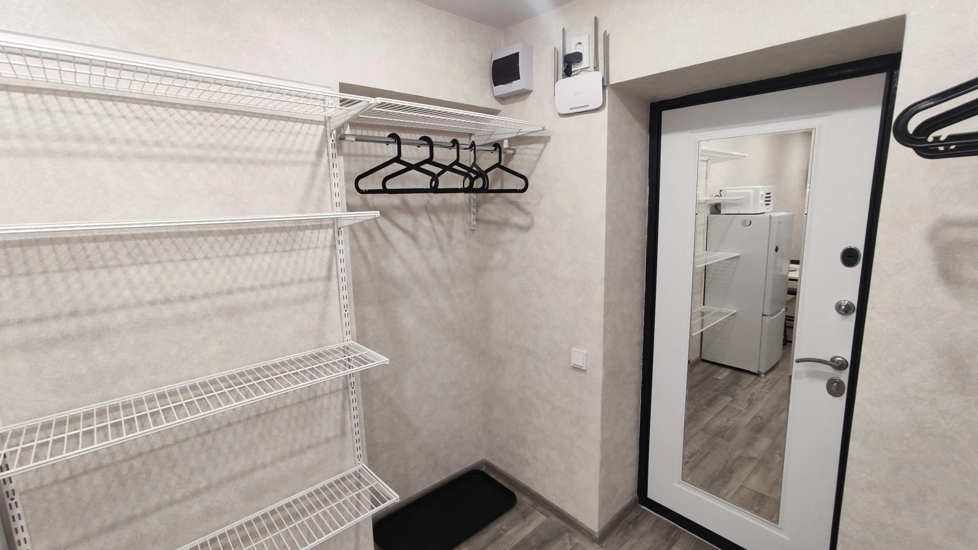 Апартаменты Зелёная студия у метро Суконная слобода