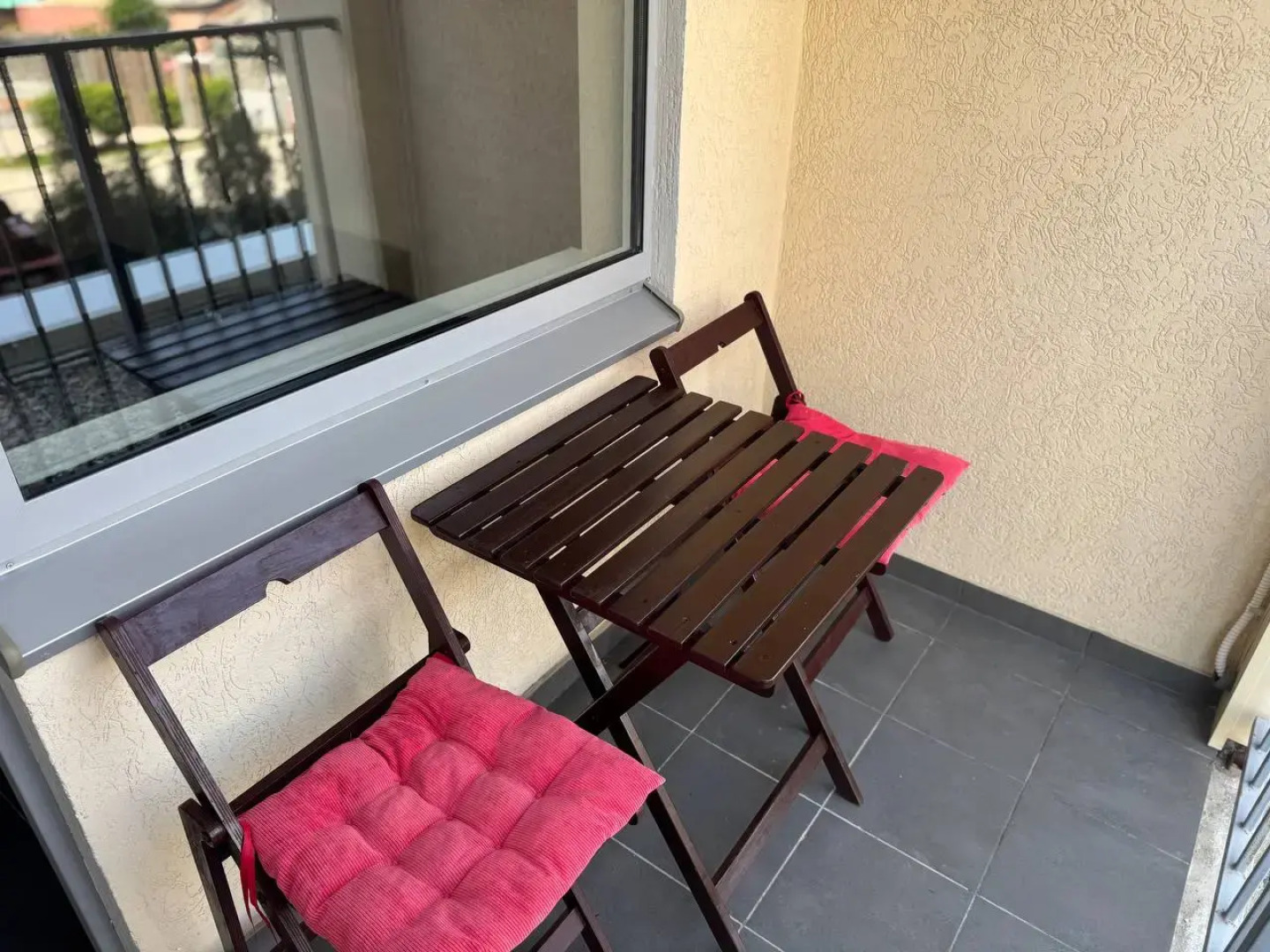 Квартира Уютная студия с балконом возле моря