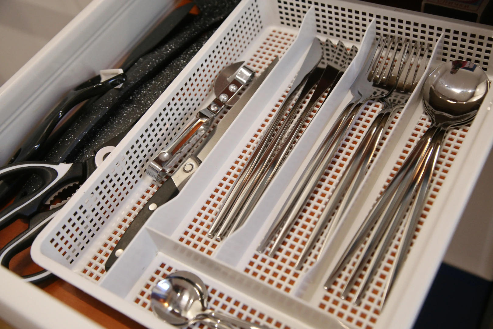 Апартаменты Айвазовский - оранжевое настроение и пол из натуральной сосны в самом центре Калининграда