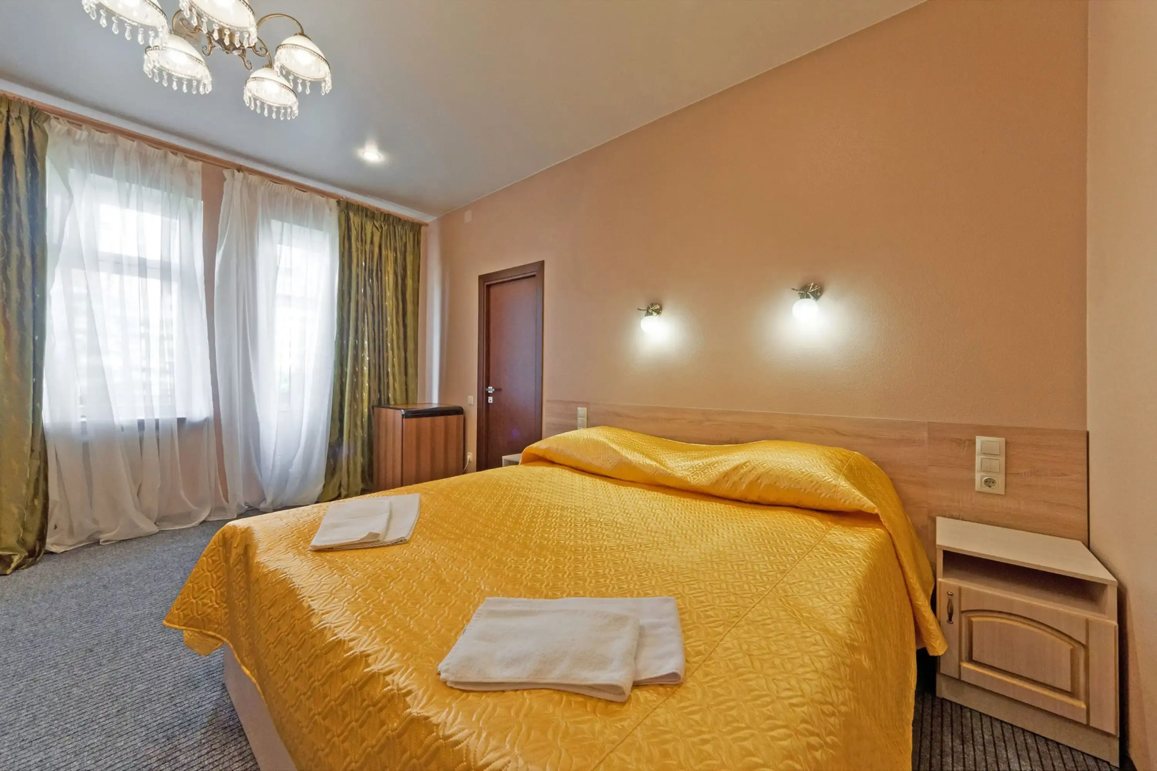 Отель Валерия