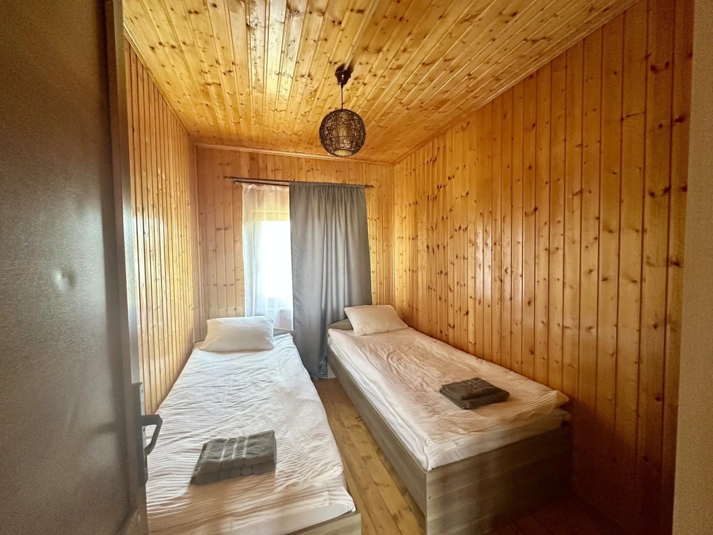 Частный дом с беседкой и мангалом