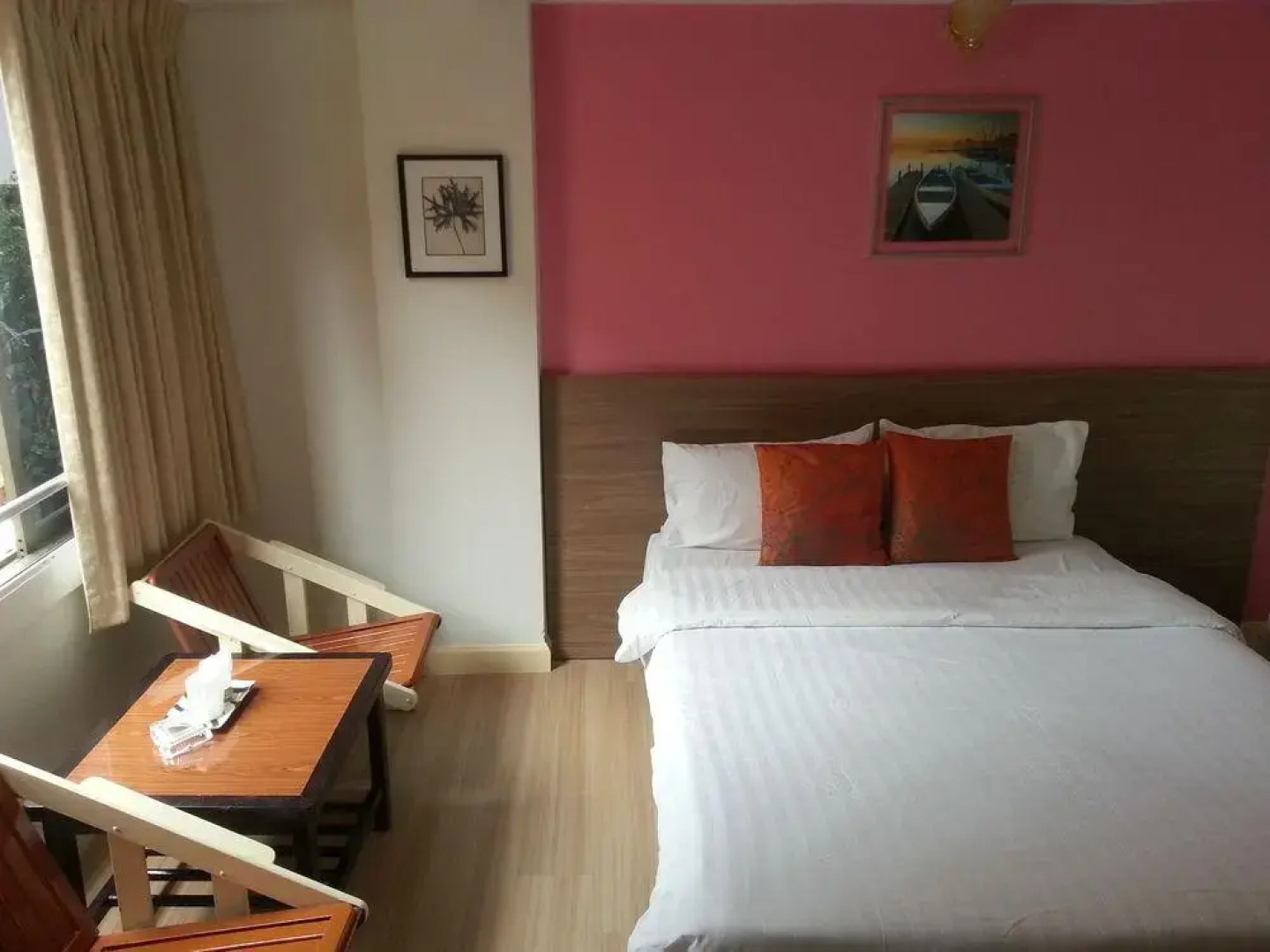 Hotel Crown BTS nana