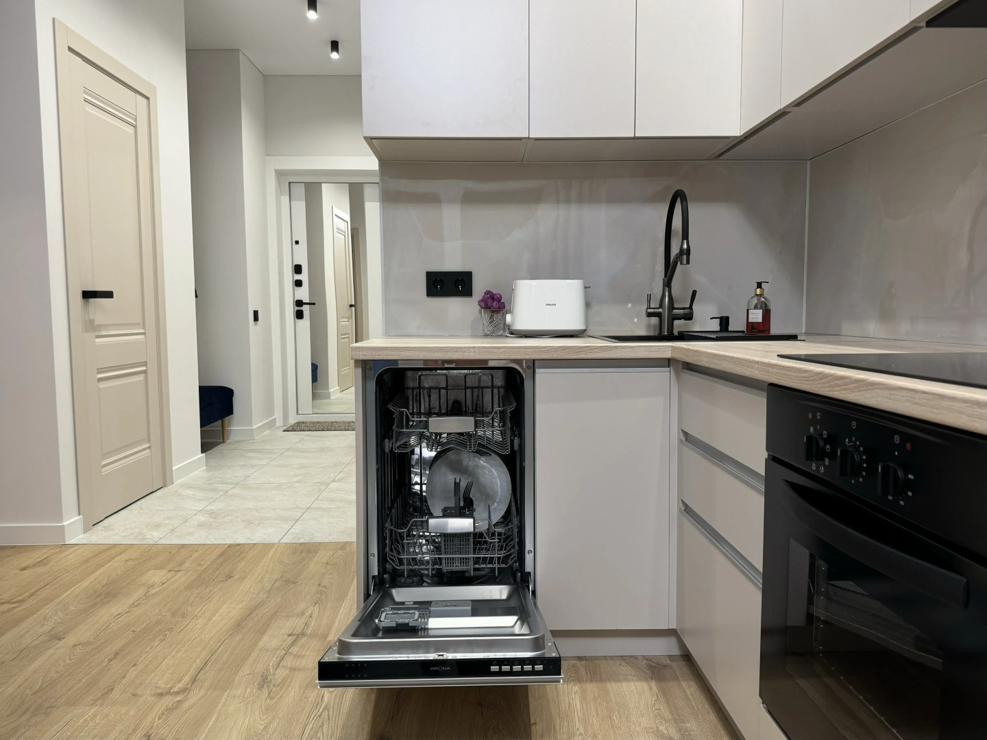 Квартира Central SkyView