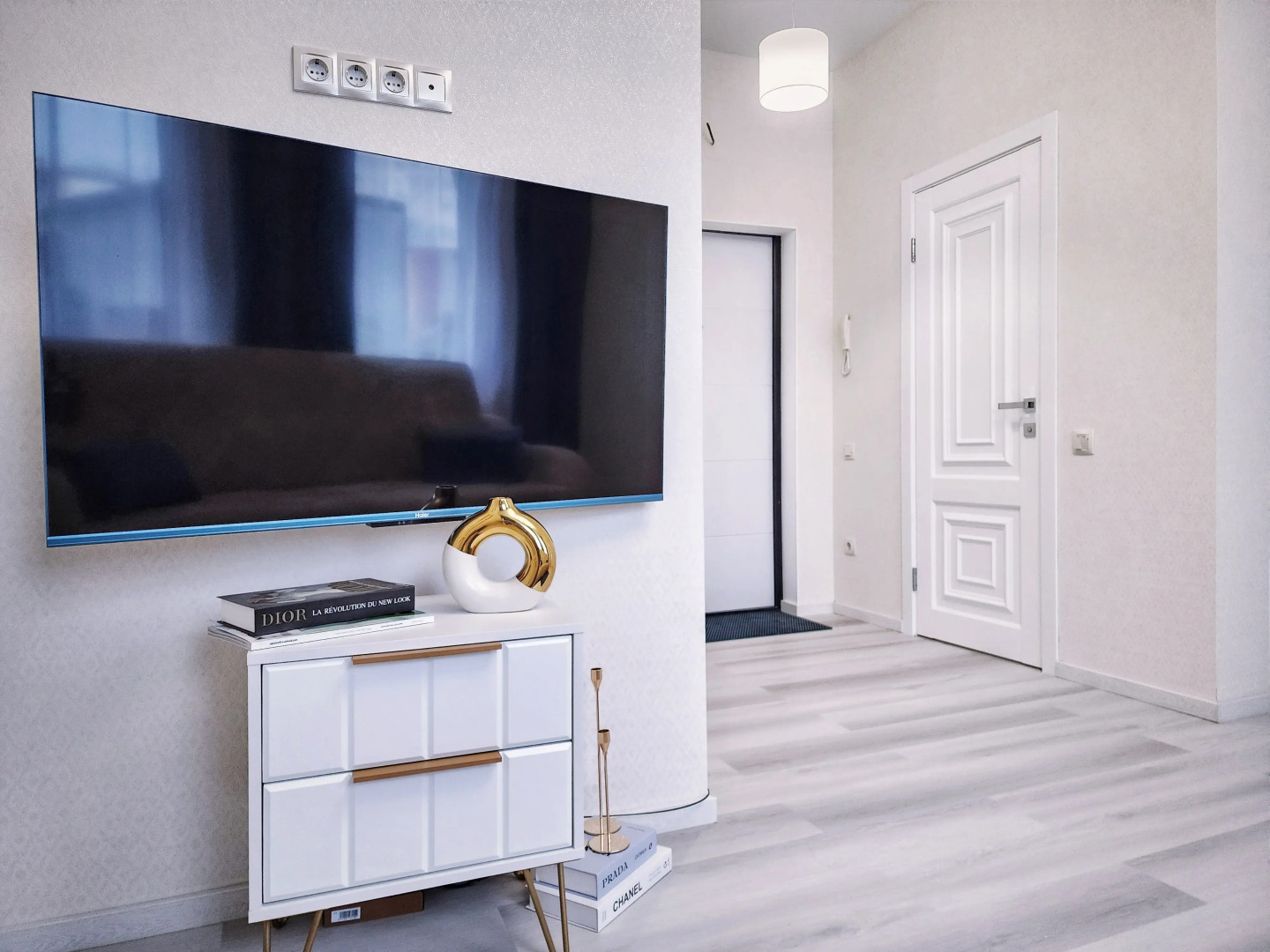 Квартира Уютная на улице Сергея Борзенко