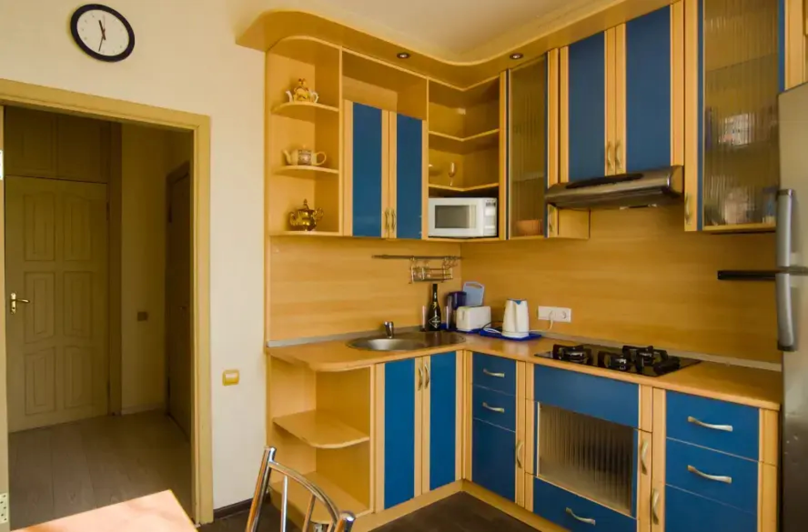 Квартира двухкомнатная набережная Северной Двины 95