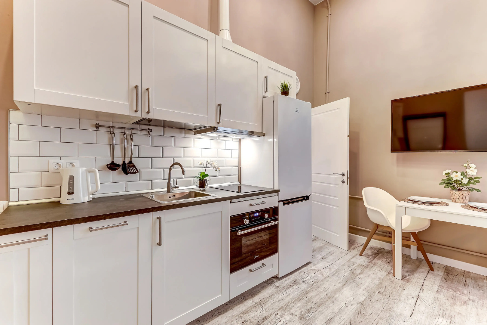 Апартаменты SweetHome на Мойке 40