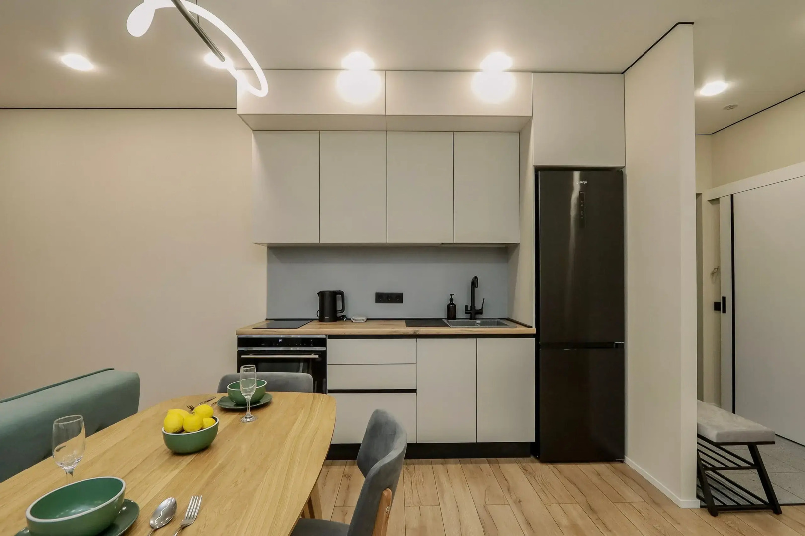 Апартаменты Privi House на Красной 140