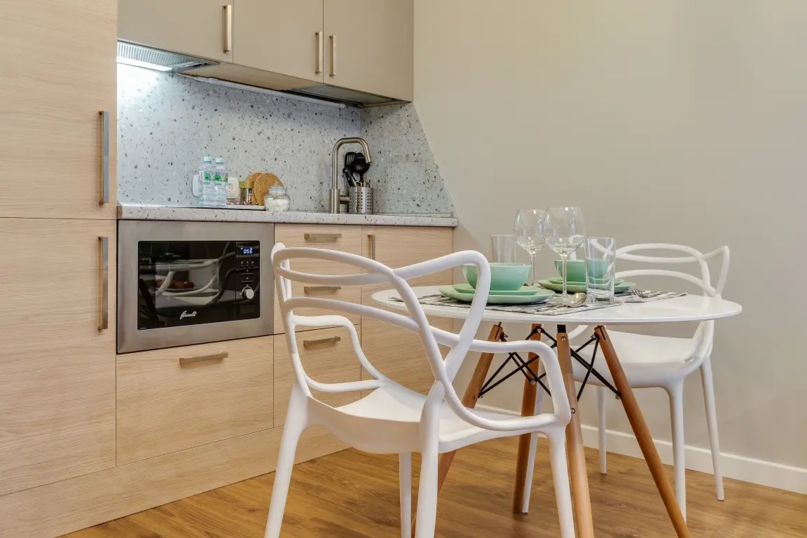 Апартаменты Комфорт с Видом на Город Business Apartments