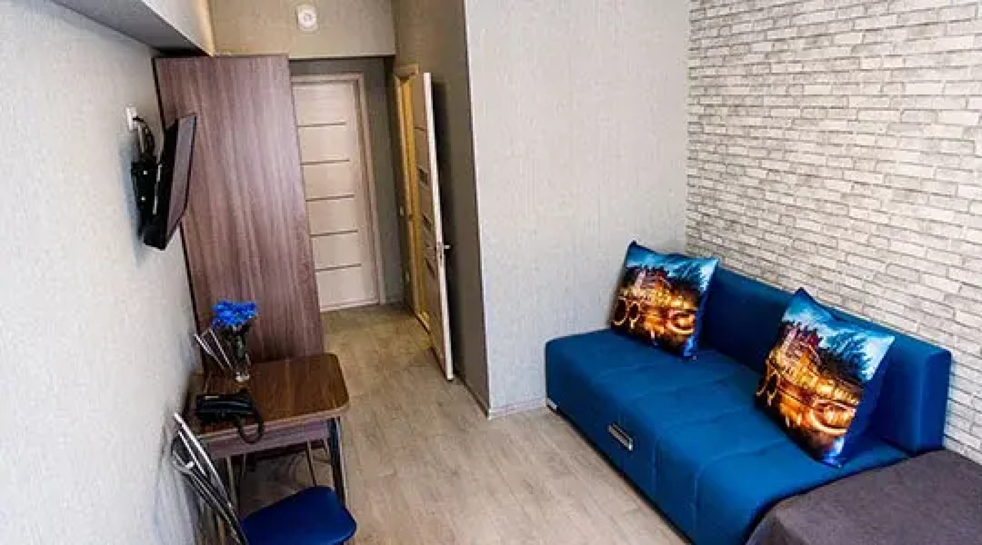 Отель Лидер