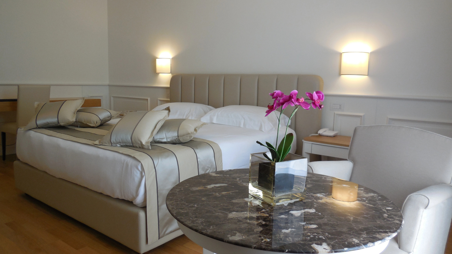 Отель MARECHIARO