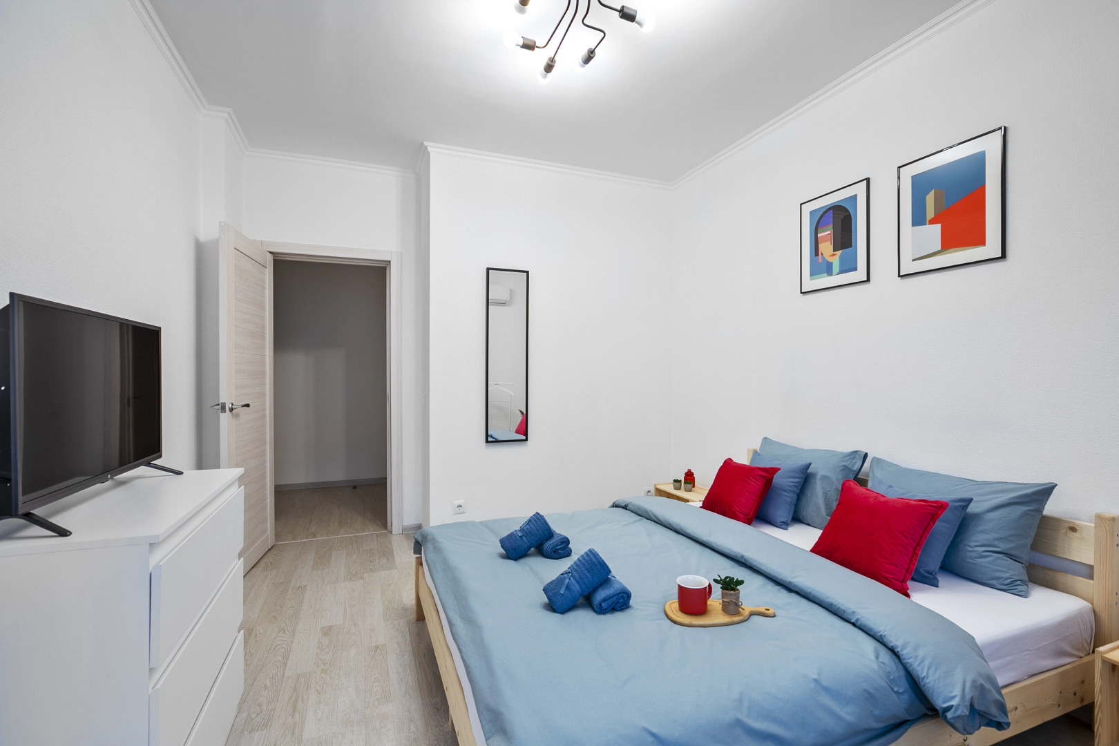 Great view 2-rooms Apartment 2 Min Walk to Raykin Plaza 2