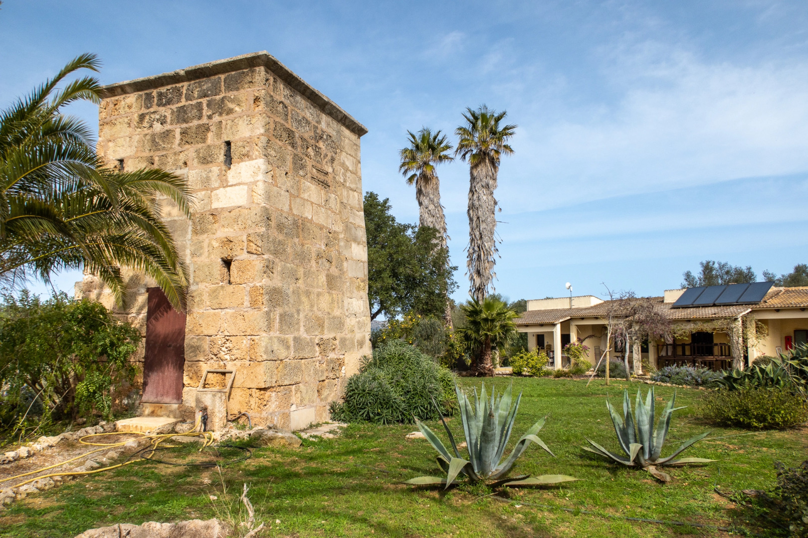 Отель Finca Predio Son Serra